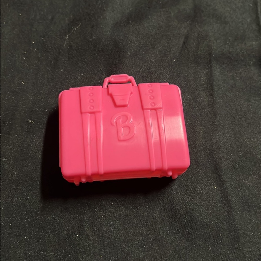 Vintage Mattel Barbie Doll suit case in Pink GUC